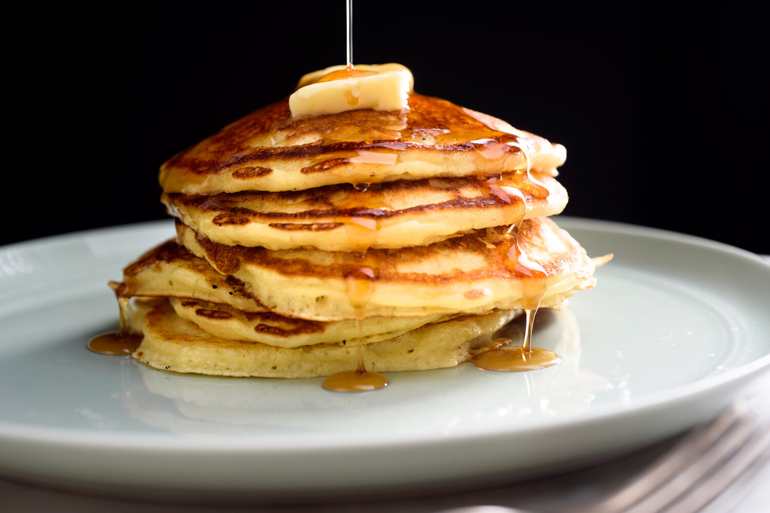 Make Perfect Fluffy Buttermilk Pancakes in Under 20 Mins
